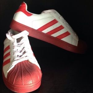 Adidas Sneakers